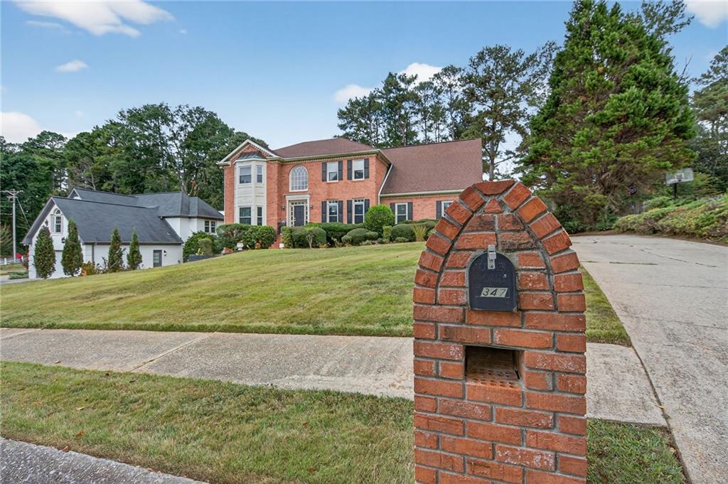 347 Covered Bridge Place SW
