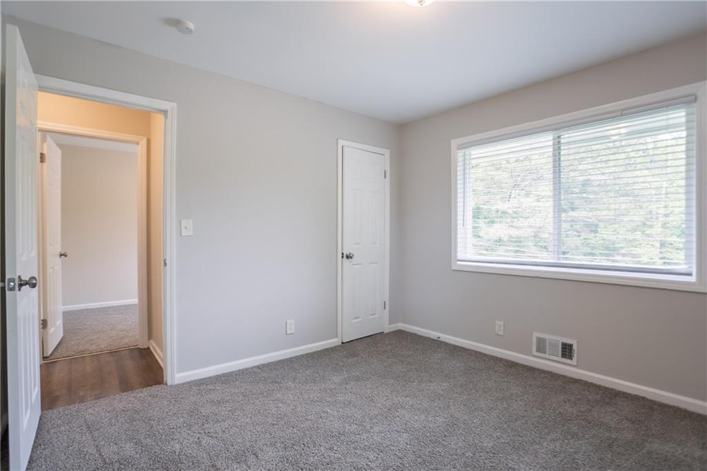 5795 Deerfield Trail, Atlanta, Georgia image 16