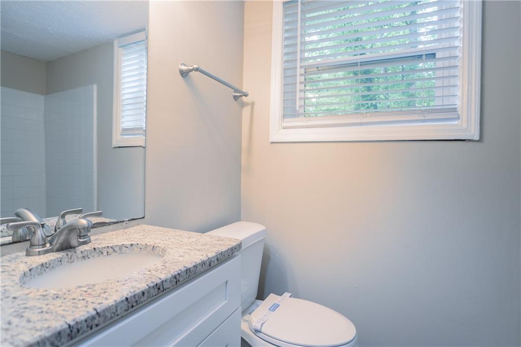 5795 Deerfield Trail, Atlanta, Georgia image 26