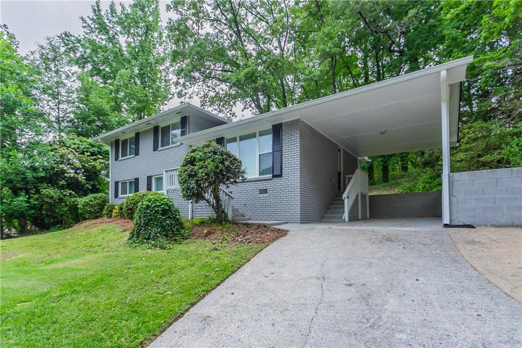 5795 Deerfield Trail, Atlanta, Georgia image 3