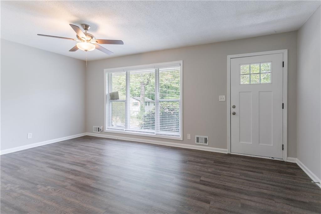 5795 Deerfield Trail, Atlanta, Georgia image 4