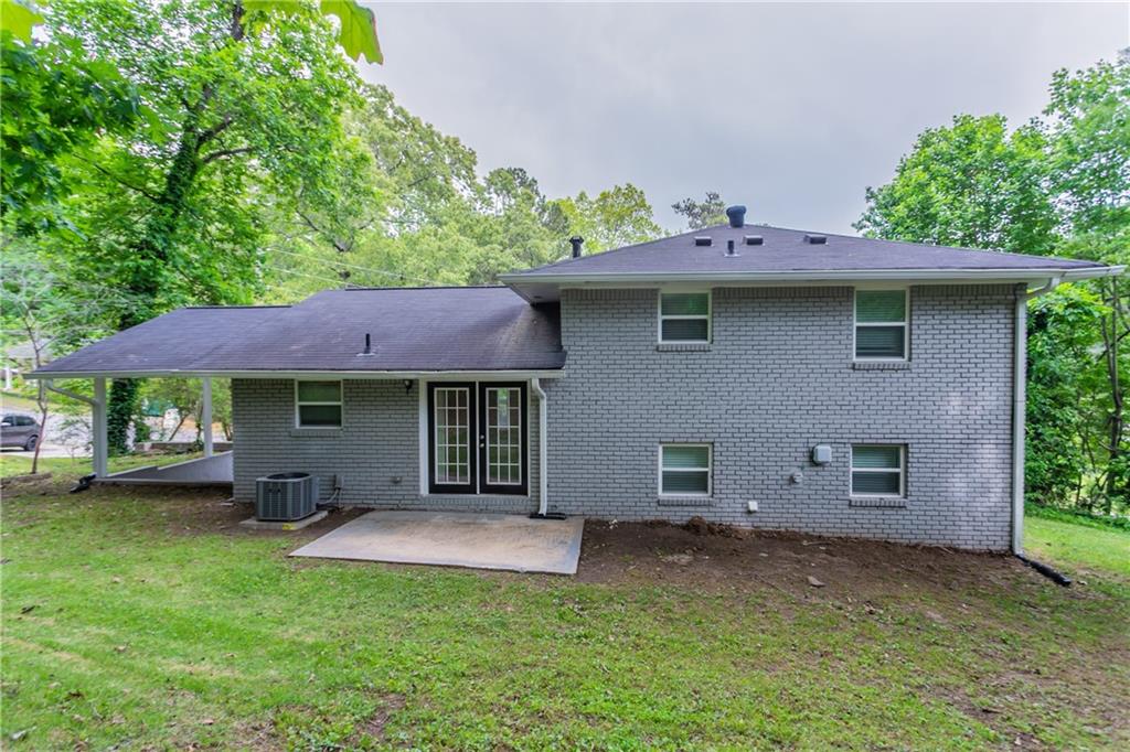 5795 Deerfield Trail, Atlanta, Georgia image 29