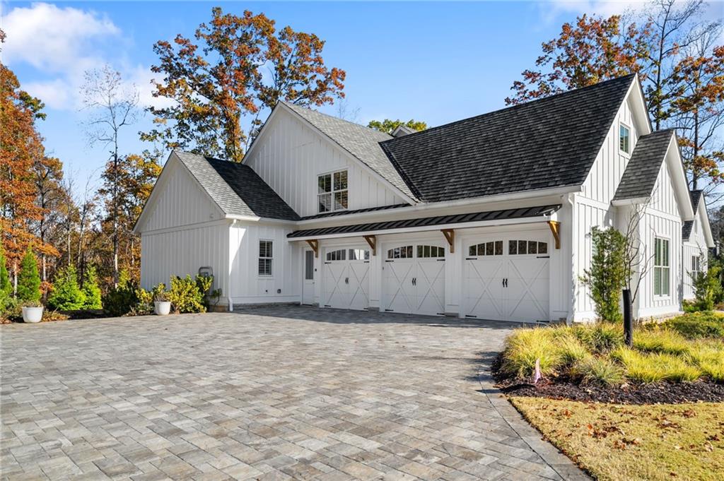 320 Blackberry Ridge Trail