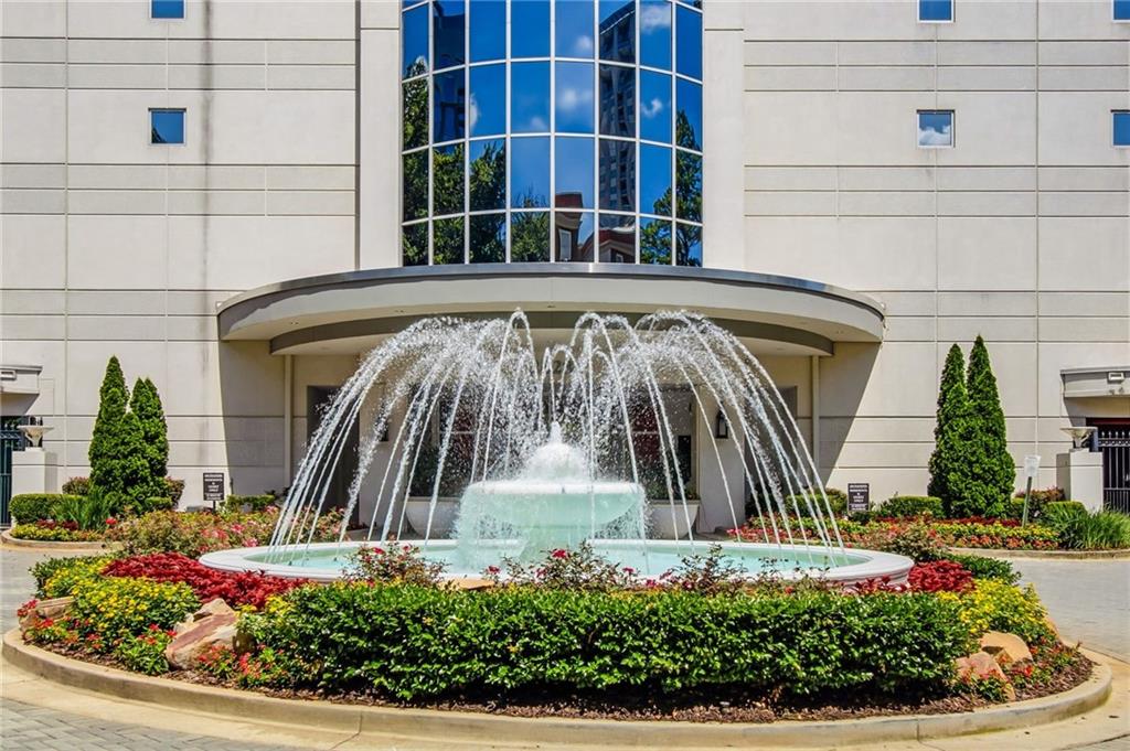 2828 Peachtree Road NW 2402