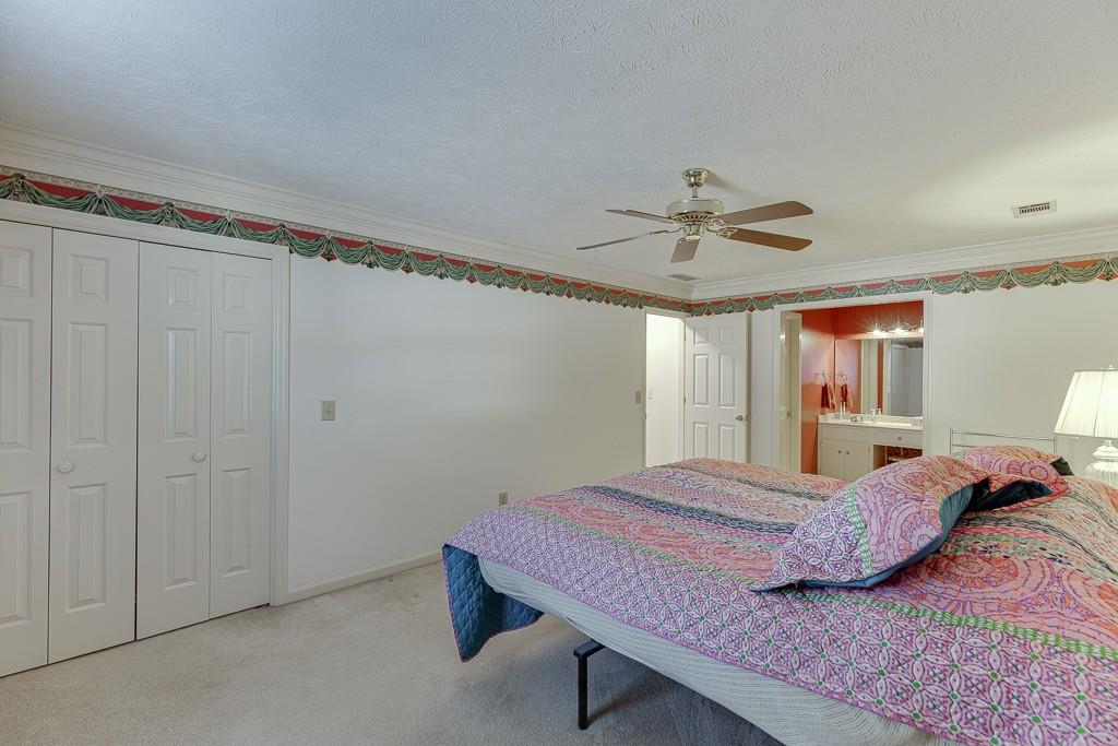 4092 Deerbrook Way, Lilburn, Georgia image 32