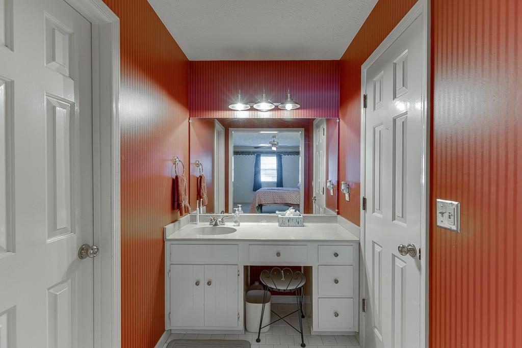 4092 Deerbrook Way, Lilburn, Georgia image 33