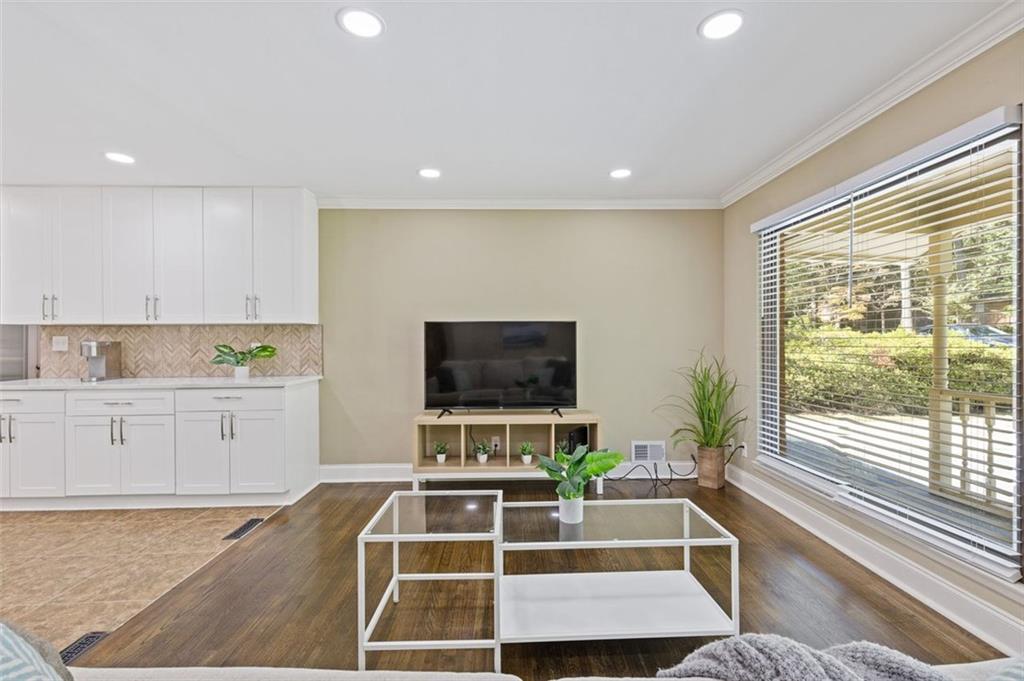 1498 Sanden Ferry Drive