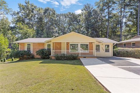 Photo of 1498 Sanden Ferry Drive, Decatur, GA 30033 (MLS # 7661406)