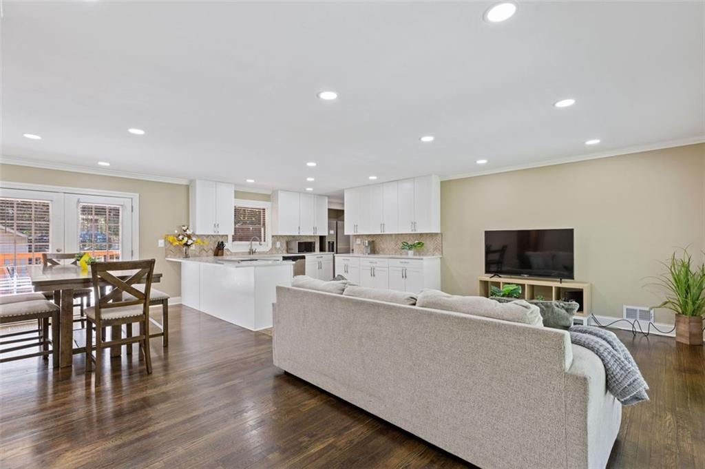 1498 Sanden Ferry Drive