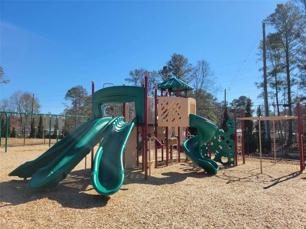354 Friendship Oak Way St, Hampton, Georgia image 3