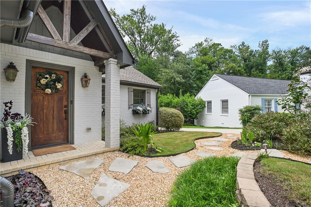 2067 Fairhaven Circle NE