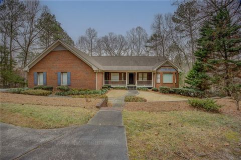 Homes For Sale - 1030 Lake Haynes Drive<br/> Conyers, GA 30012