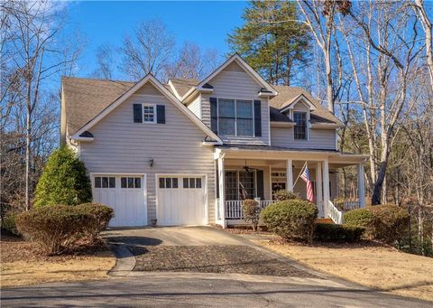 A home in Toccoa