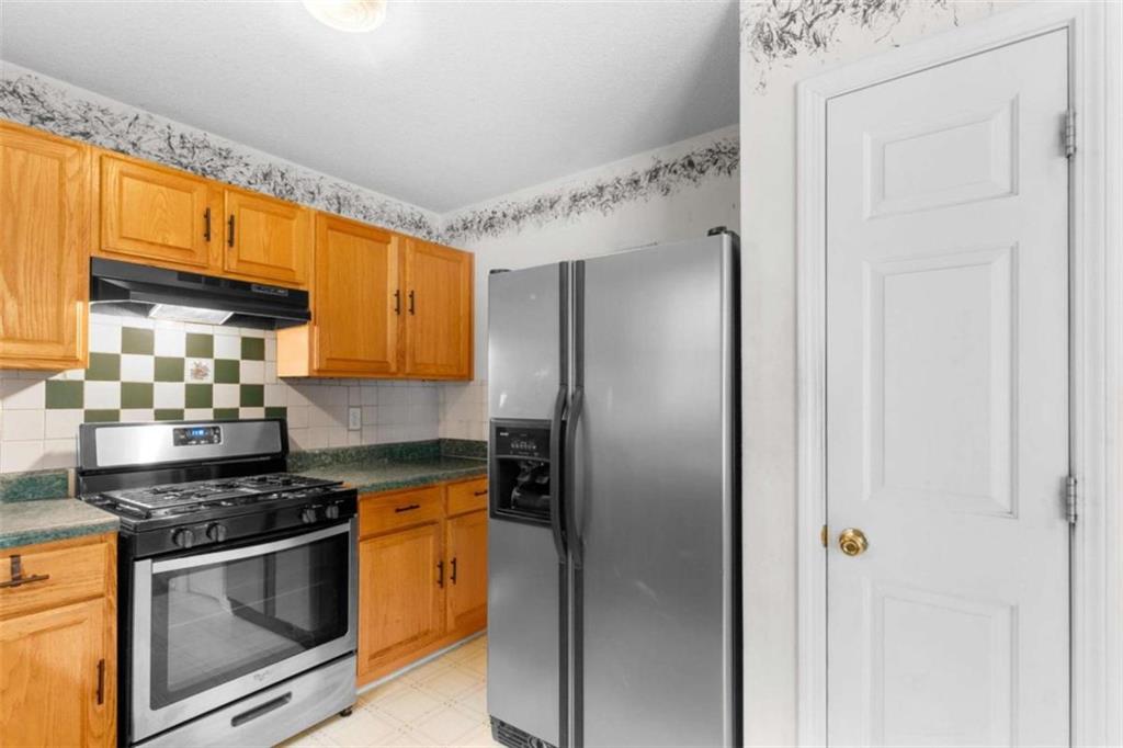 3599 Salem Glen Road, Lithonia, Georgia image 10