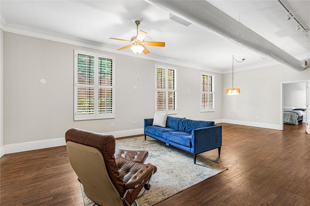 1808 Liberty Lane