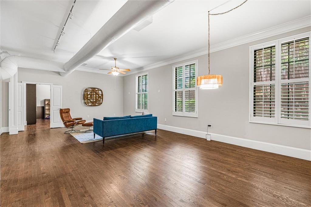 1808 Liberty Lane