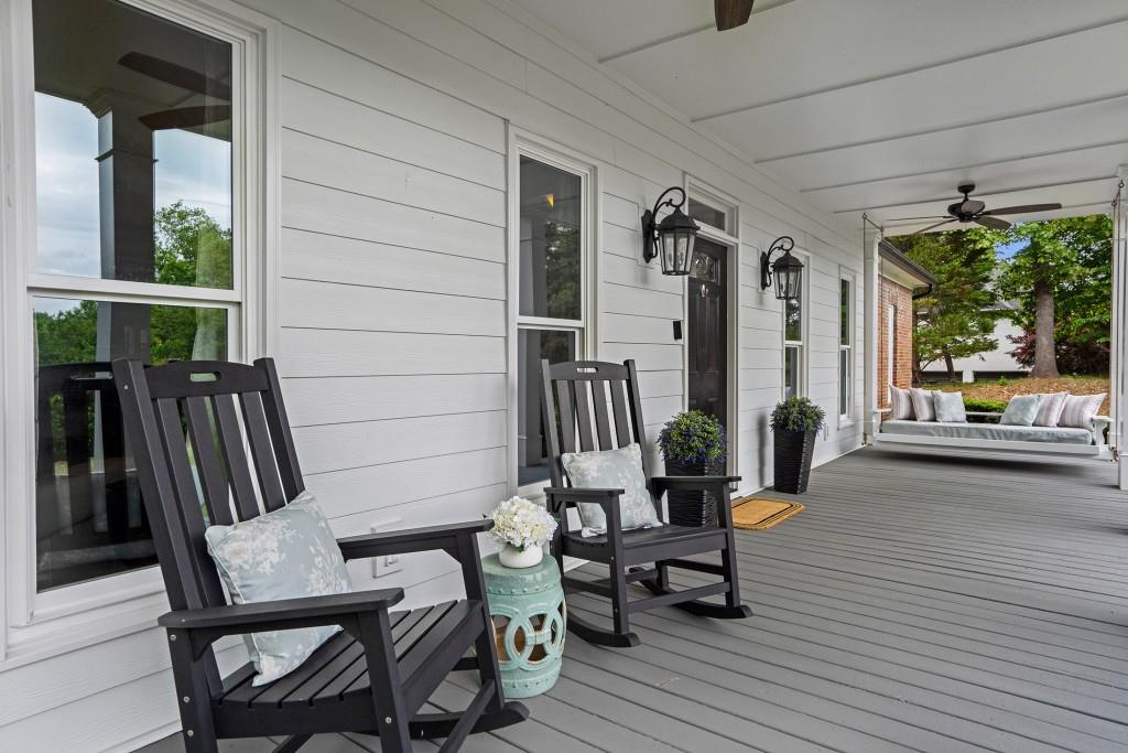 280 Sweet Briar Court