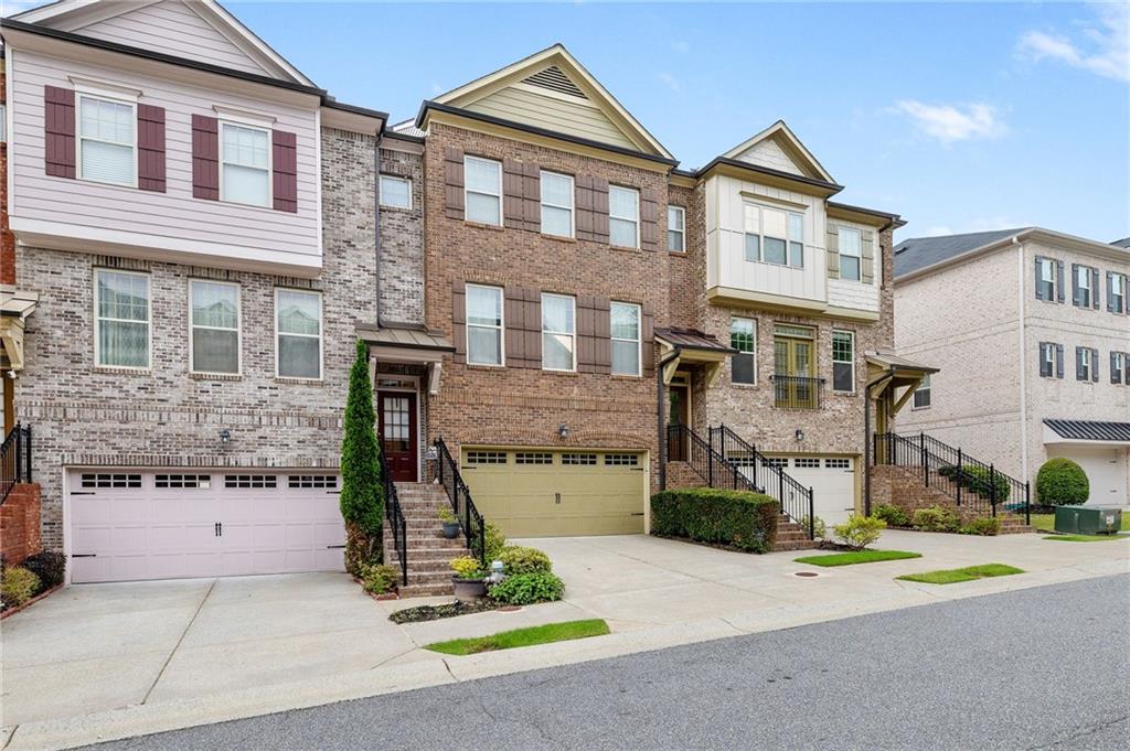9009 Woodland Trail