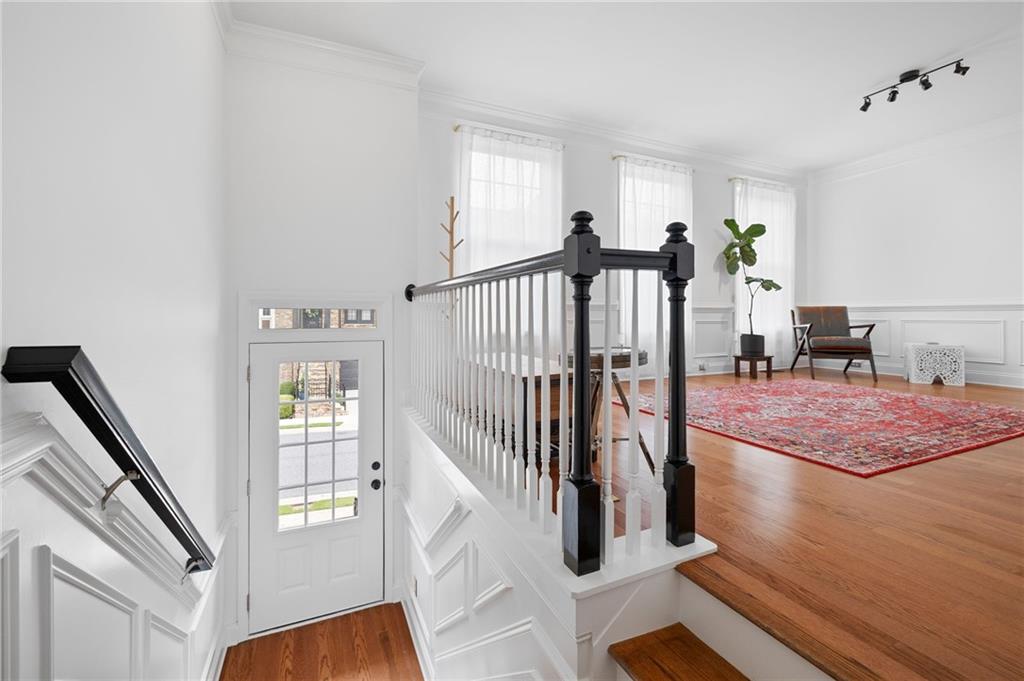 9009 Woodland Trail
