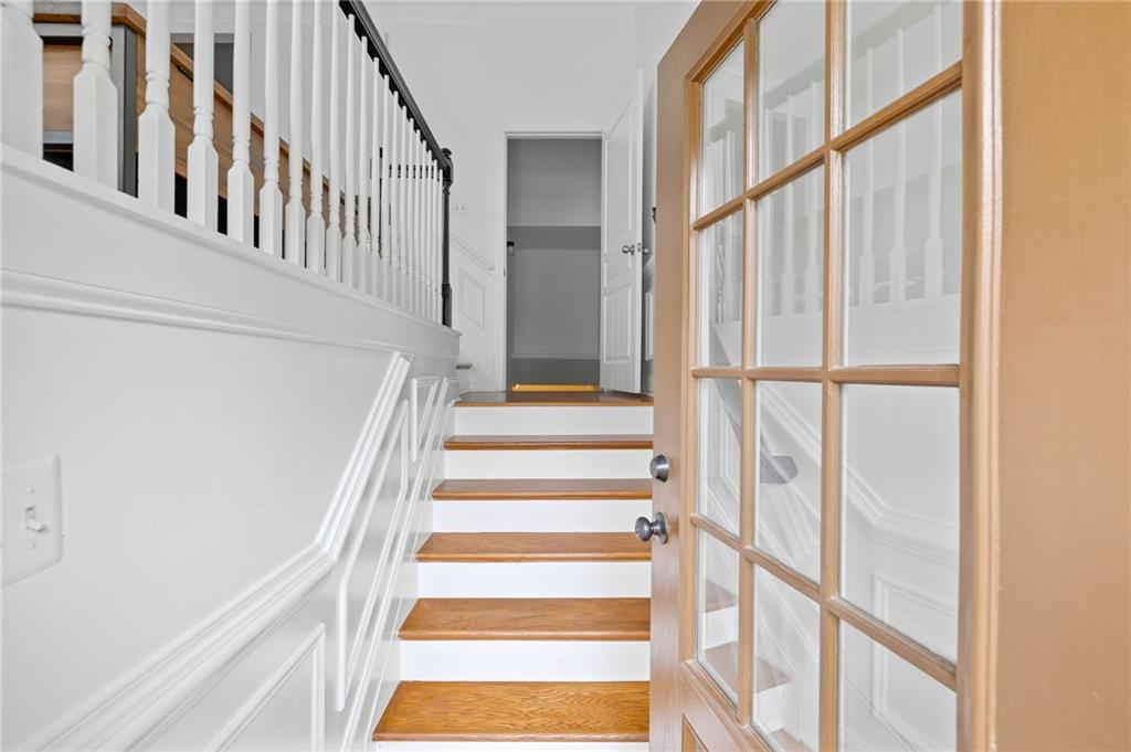 9009 Woodland Trail