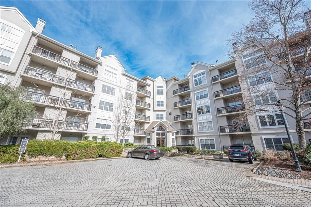 Photo of 2409 River Green Drive NW, Atlanta, GA 30327 (MLS # 7704499)