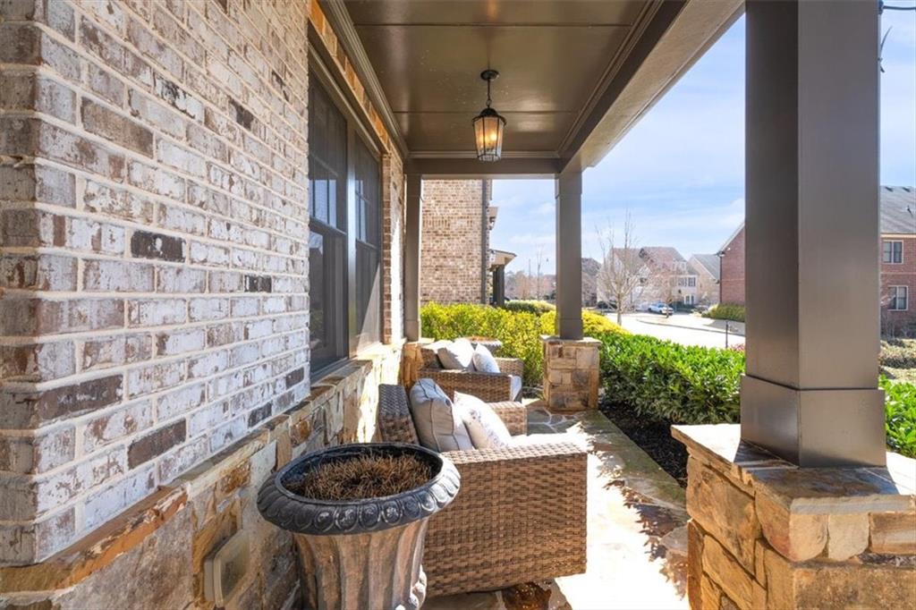 4916 Kentwood Drive
