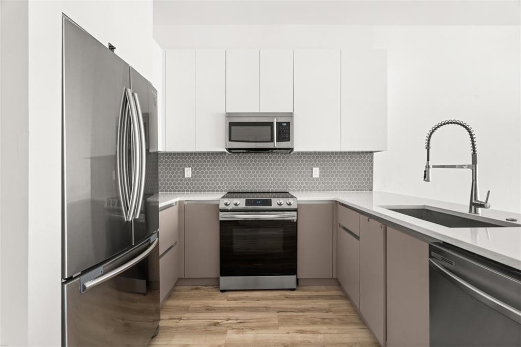 1155 Custer Avenue SE 303