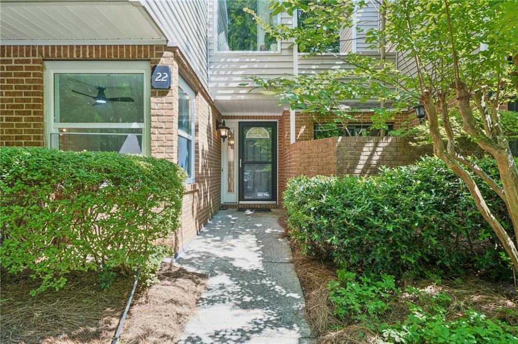 22 DUNWOODY SPRINGS Drive