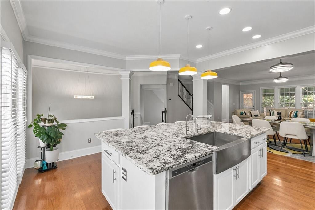 2872 Overlook Way NE