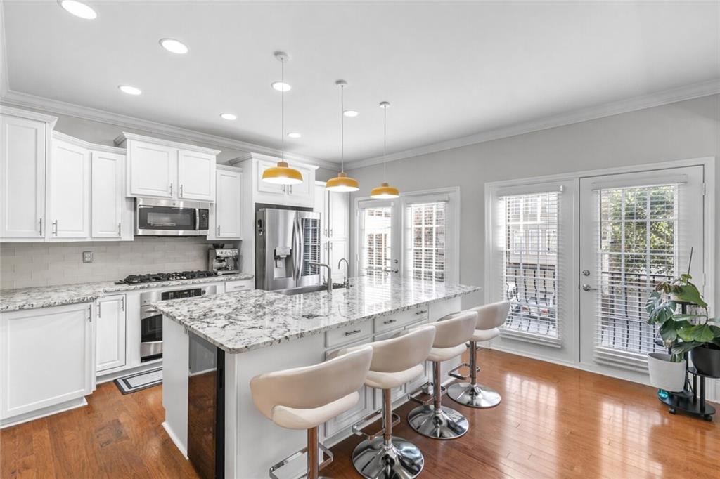 2872 Overlook Way NE