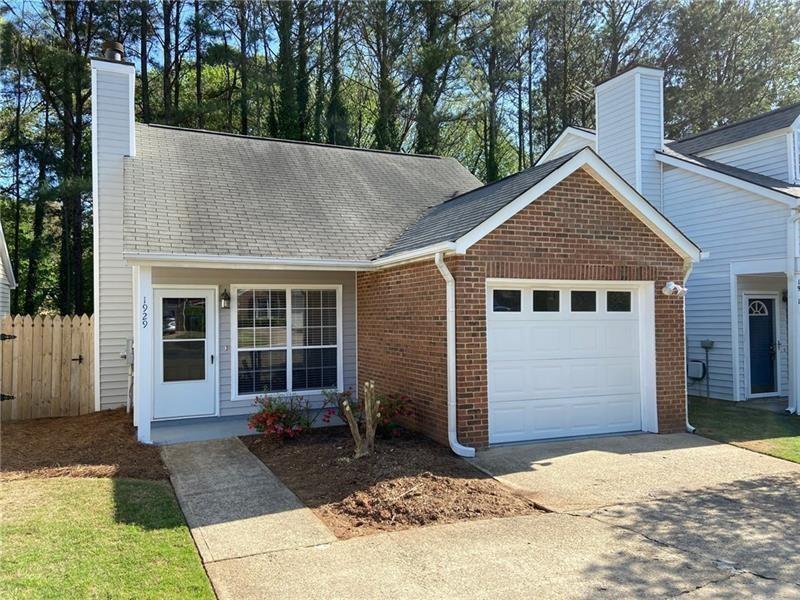 Welcome Home! Enjoy living in a quiet community a few minutes from downtown Woodstock. This ranch home includes 2 bedrooms, 2 full baths, great room with vaulted ceilings and view to kitchen. Newer flooring throughout home. Relax on your patio in your private fenced in backyard, one car garage. enjoy your front yard that is maintained by the homeowner’s.
Swimming pool in community.
A strong credit score is required. No less than 700. No smokers.