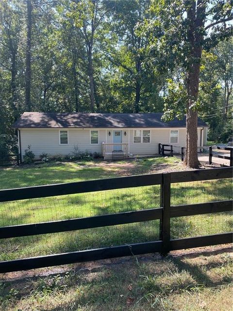 Homes For Rent - 131 Fox Place<br/> Canton, GA 30114