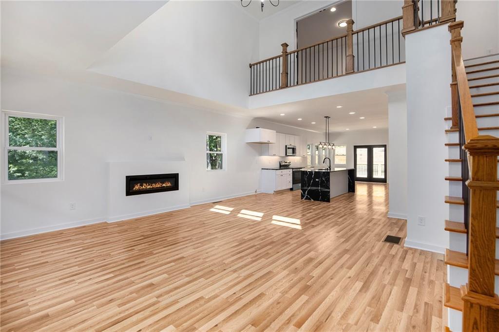 3220 Sweetbriar Dr.