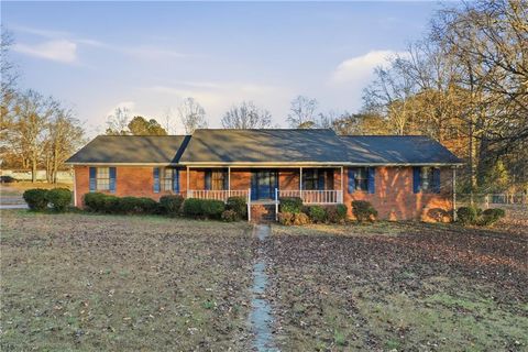 22 Wet Oak Drive NW Rome GA 30165