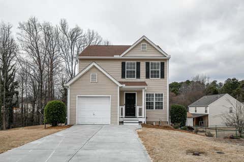 Homes For Sale - 2147 Luna Lane<br/> Gainesville, GA 30504