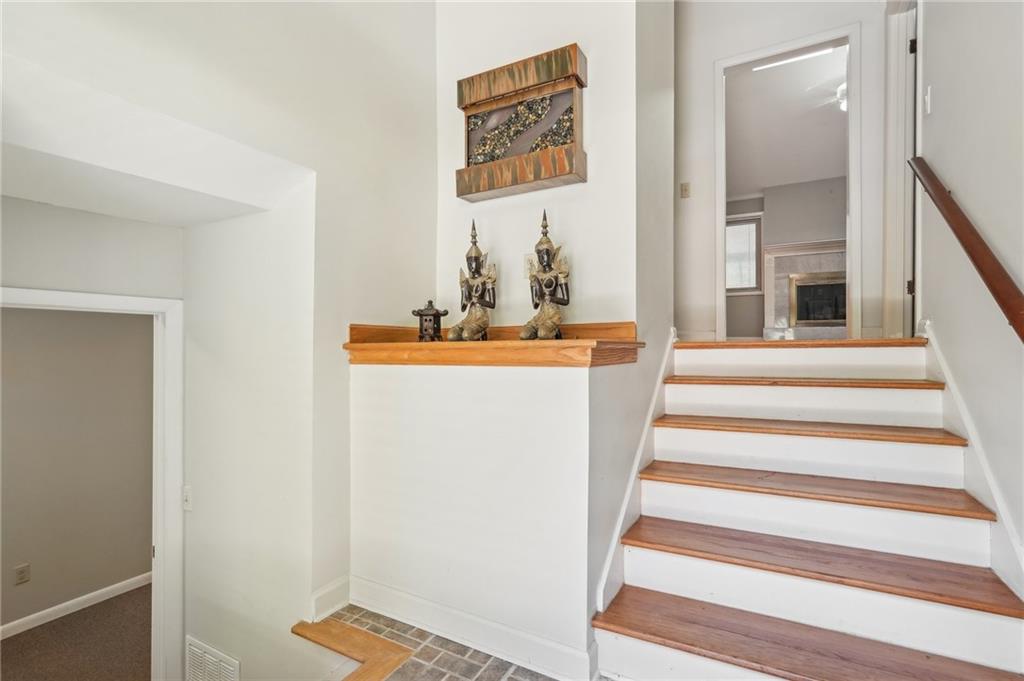1496 Country Squire Drive