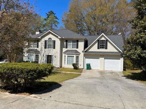 Homes For Sale - 8036 Harmony Lakes Dr<br/> Dekalb County, Lithonia, GA 30058