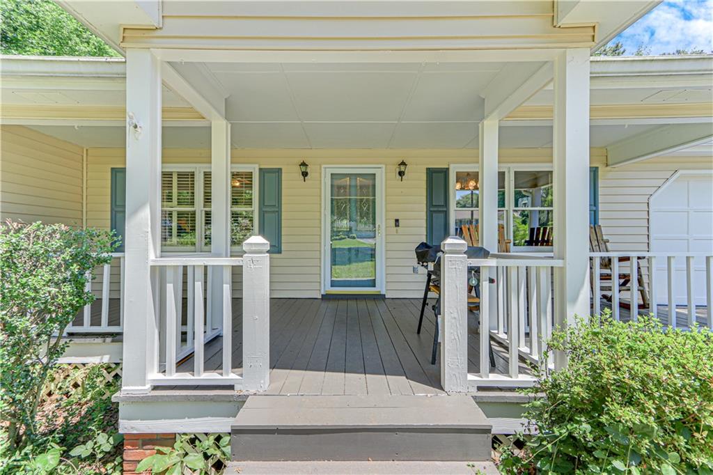 4745 Countryside Drive, Flowery Branch, Georgia image 10