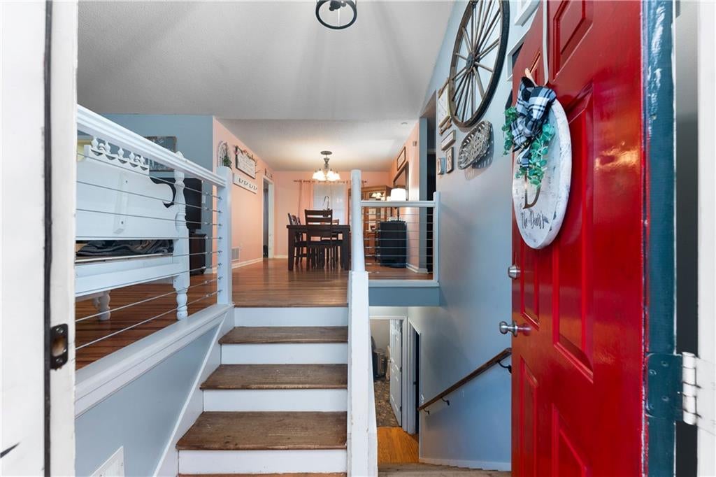67 Cowan Drive SW