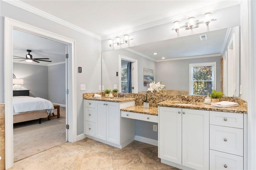 WYNGATE AT SPALDING - Residential