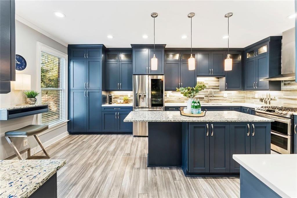 7155 Roswell Road Unit 8
