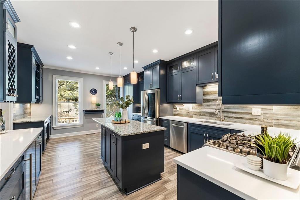 7155 Roswell Road Unit 8