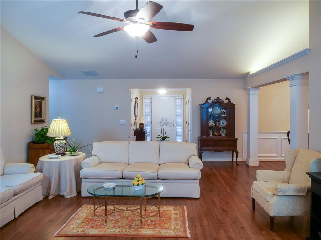 1042 Pecan Grove Place, Lawrenceville, Georgia image 11