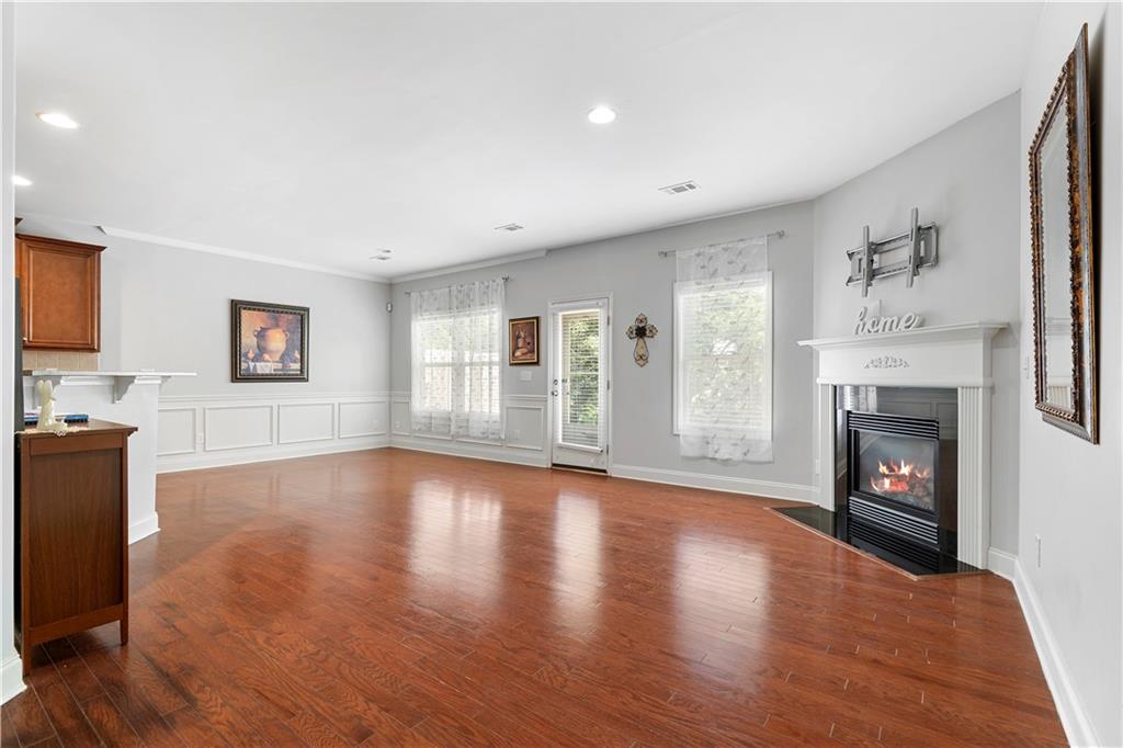 1595 Silvaner Avenue NW 23