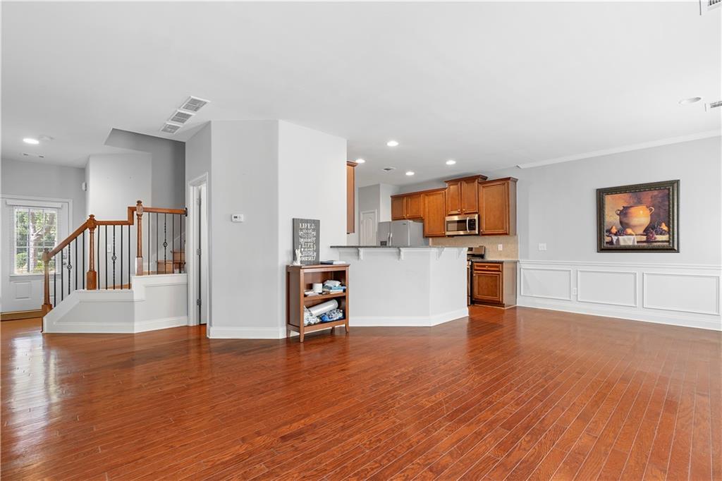 1595 Silvaner Avenue NW 23