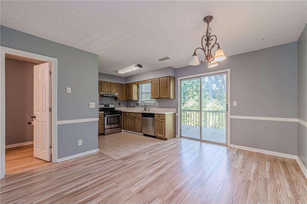 1028 Huntington Trace SE