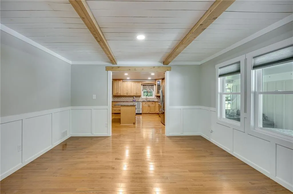 Cumming, Georgia 30041, United States, 4 Bedrooms Bedrooms, ,3 BathroomsBathrooms,Residential,Active,173172