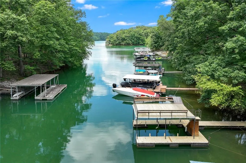 Cumming, Georgia 30041, United States, 4 Bedrooms Bedrooms, ,3 BathroomsBathrooms,Residential,Active,173172