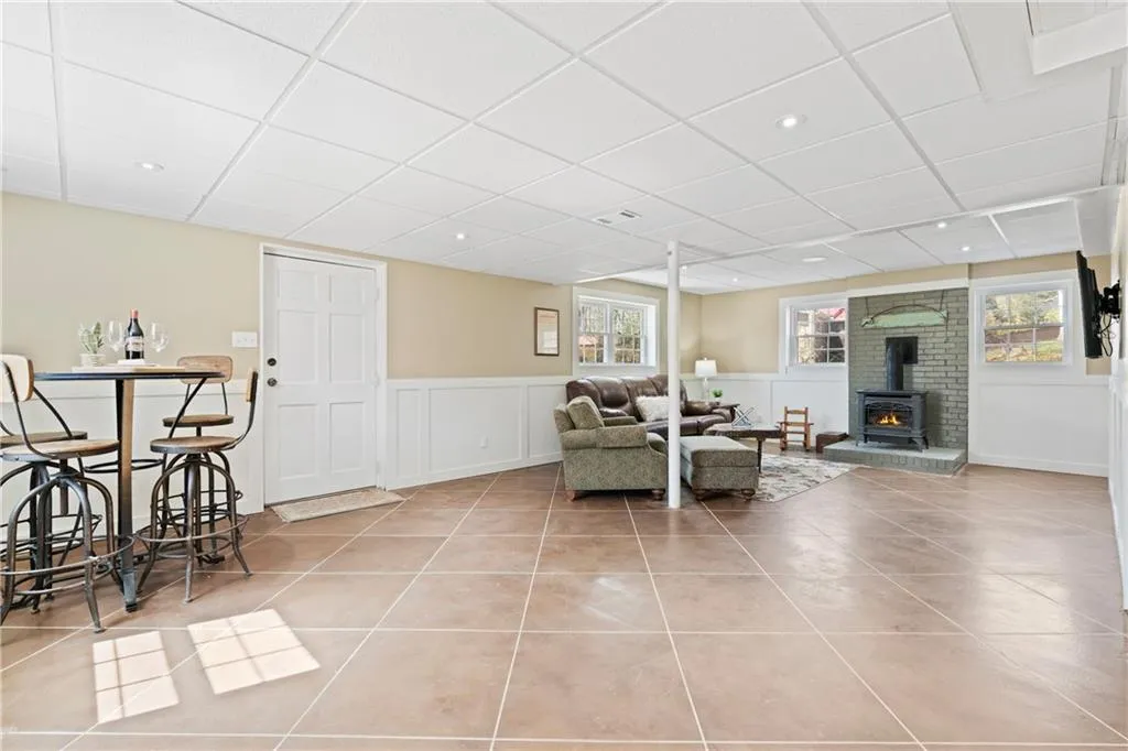 Cumming, Georgia 30041, United States, 4 Bedrooms Bedrooms, ,3 BathroomsBathrooms,Residential,Active,173172