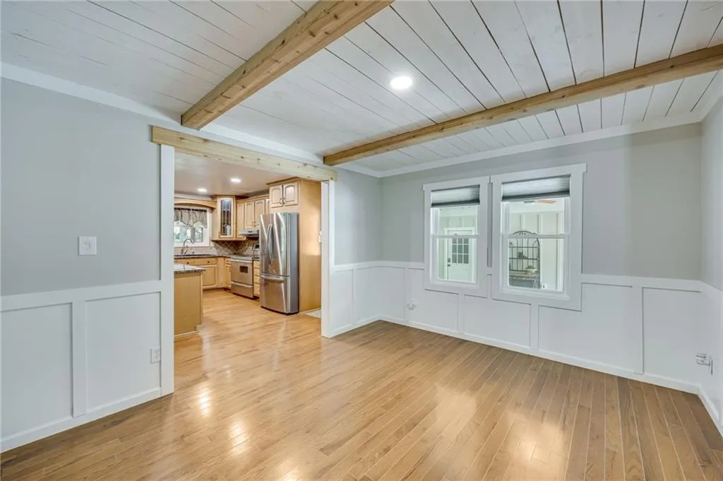 Cumming, Georgia 30041, United States, 4 Bedrooms Bedrooms, ,3 BathroomsBathrooms,Residential,Active,173172